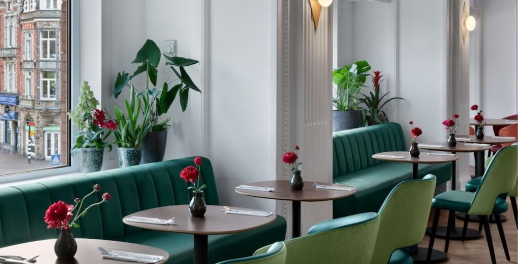 NH Collection Amsterdam Flower Market 4*