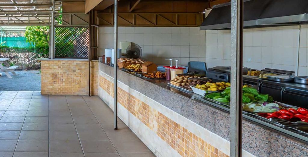 Villa Sunflower Beach Hotel 4*