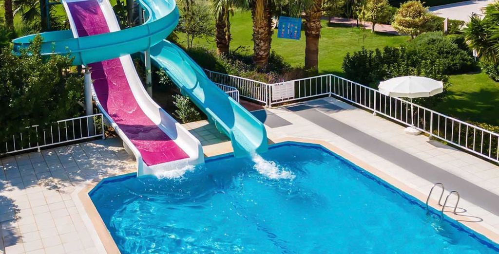Villa Sunflower Beach Hotel 4*