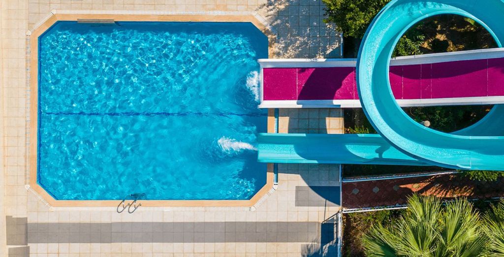 Villa Sunflower Beach Hotel 4*