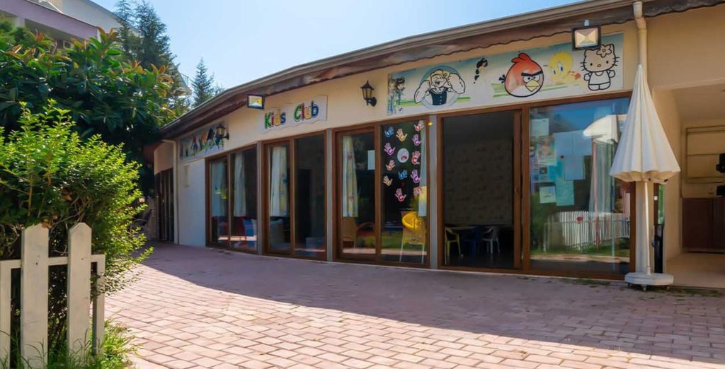 Villa Sunflower Beach Hotel 4*