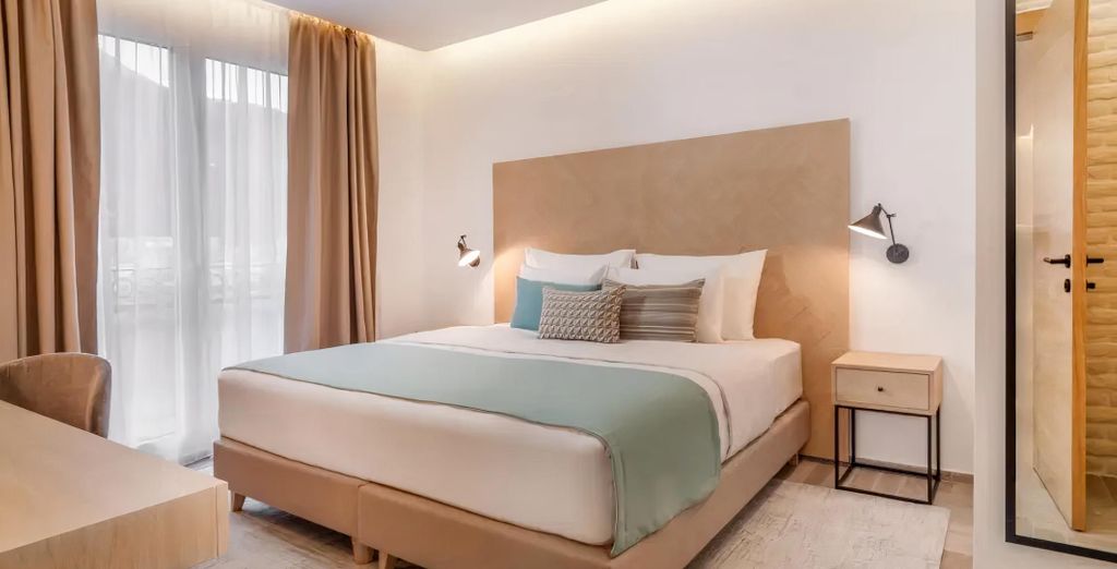 Lazure Hotel & Marina 5*