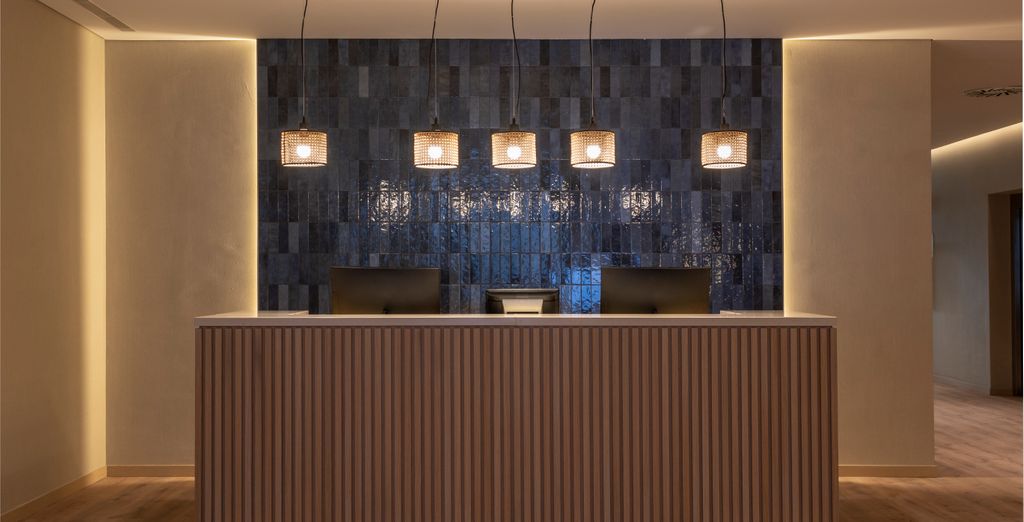 Crowne Plaza Caparica Lisbon 4*