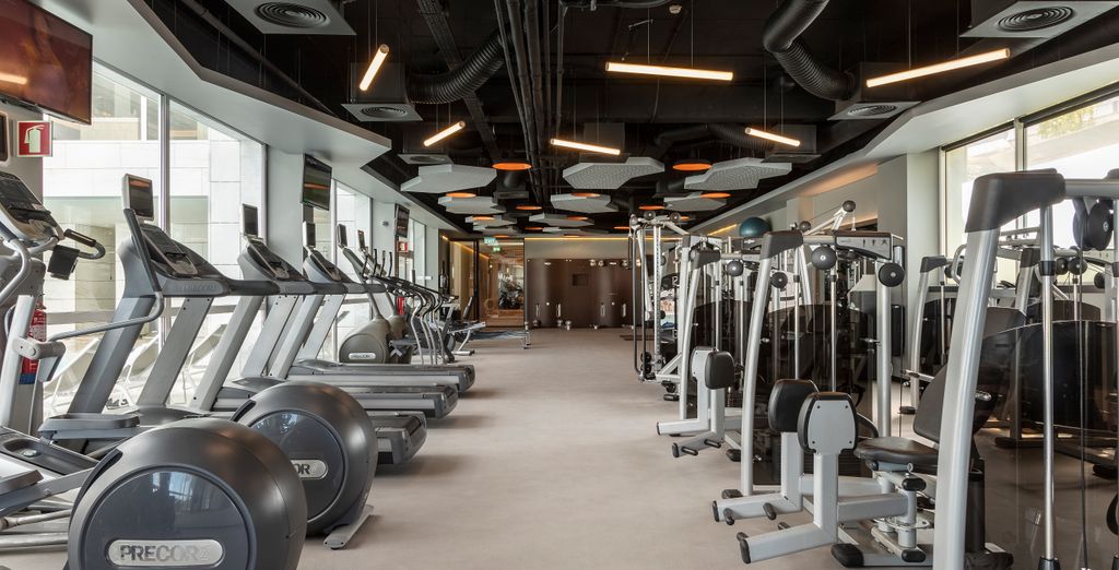 Crowne Plaza Caparica Lisbon 4*