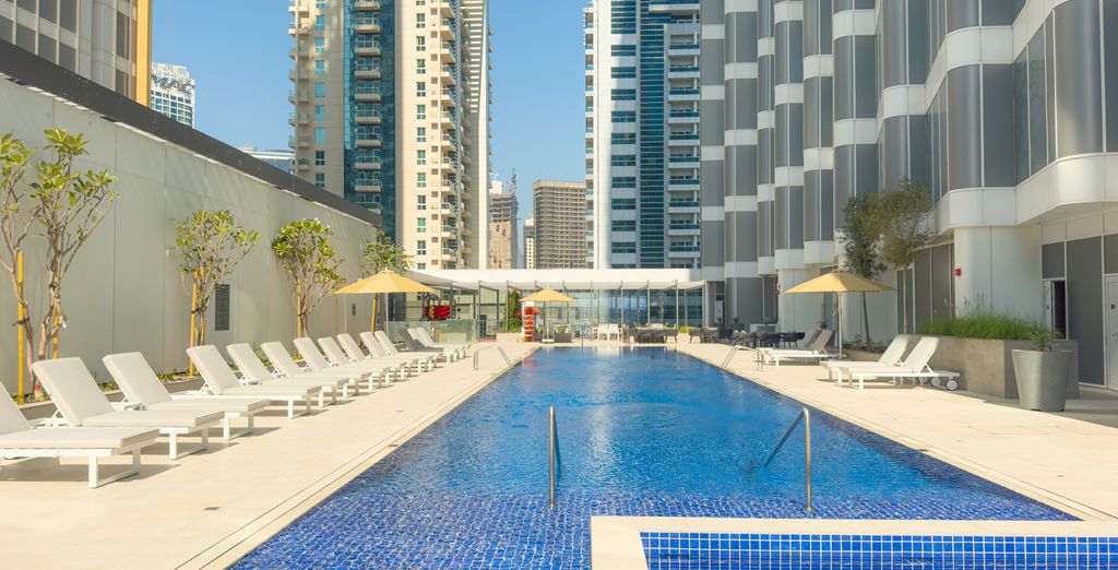 Holiday Inn Dubai Business Bay, an IHG Hotel 4*