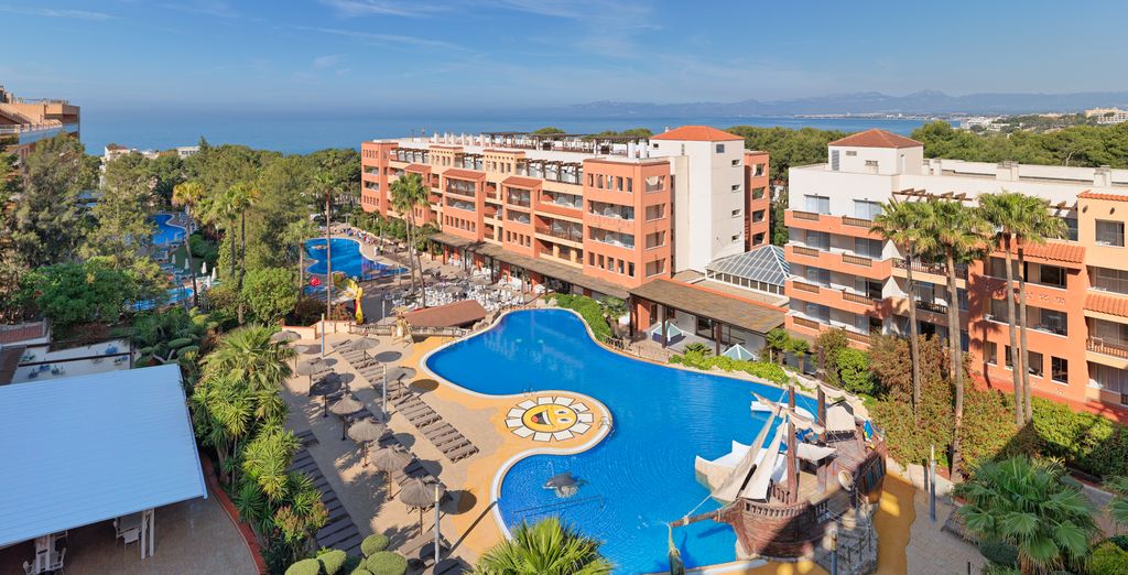 H10 Mediterranean Village 4*