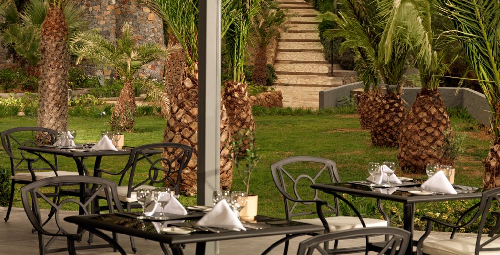 Out of the Blue Resort 5*