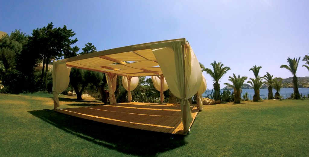 Out of the Blue Resort 5*