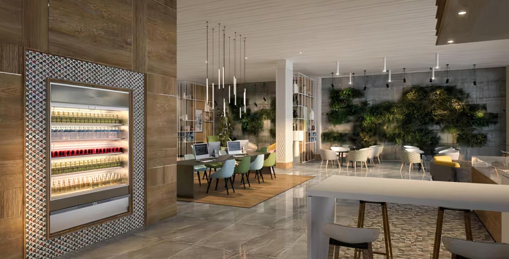 Holiday Inn Dubai Business Bay, an IHG Hotel 4*