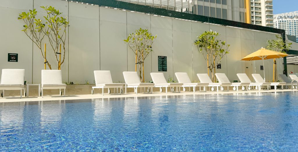 Holiday Inn Dubai Business Bay, an IHG Hotel 4*
