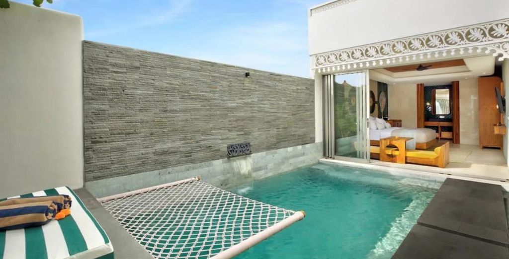 Mayura Ubud Retreat 4*, The Acala Shri Sedana 4*, Monolocale Luxury Resort e Spa Seminyak 5*