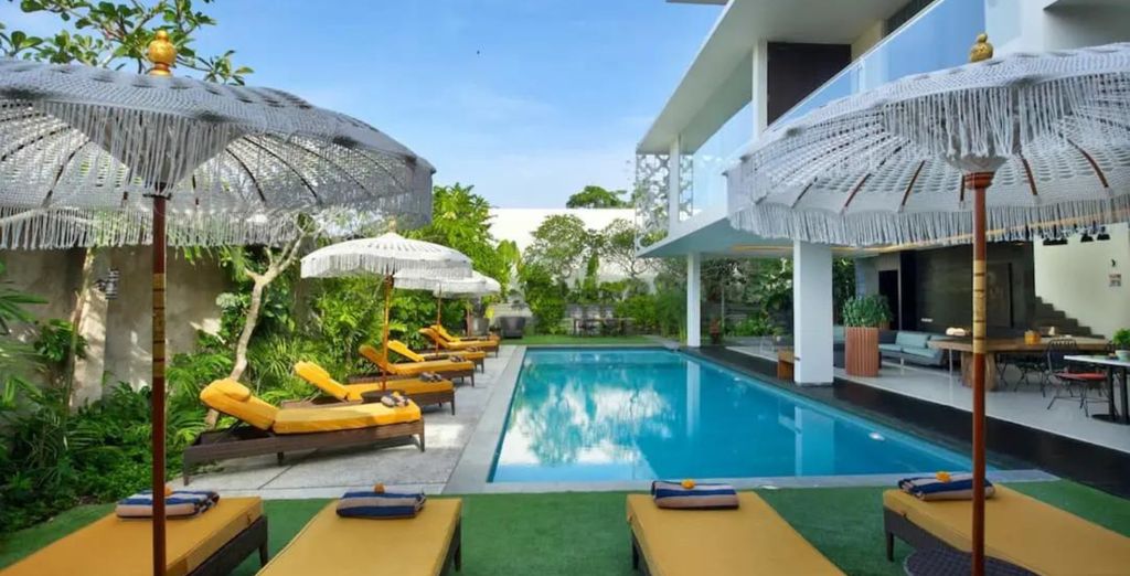 Ubud Nyuh Bali Resort & Spa 5* e Monolocale Resort Seminyak by Ini Vie Hospitality 5*