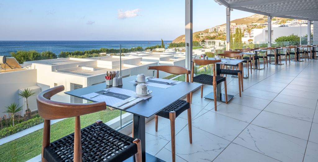Dimitra Beach Hotel 5*