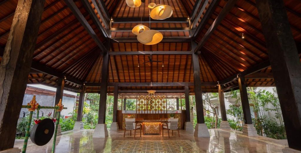 AnandaDara Resort & Spa 4*, Sudamala Resort Senggigi 5* e Sini Vie Resort 5*