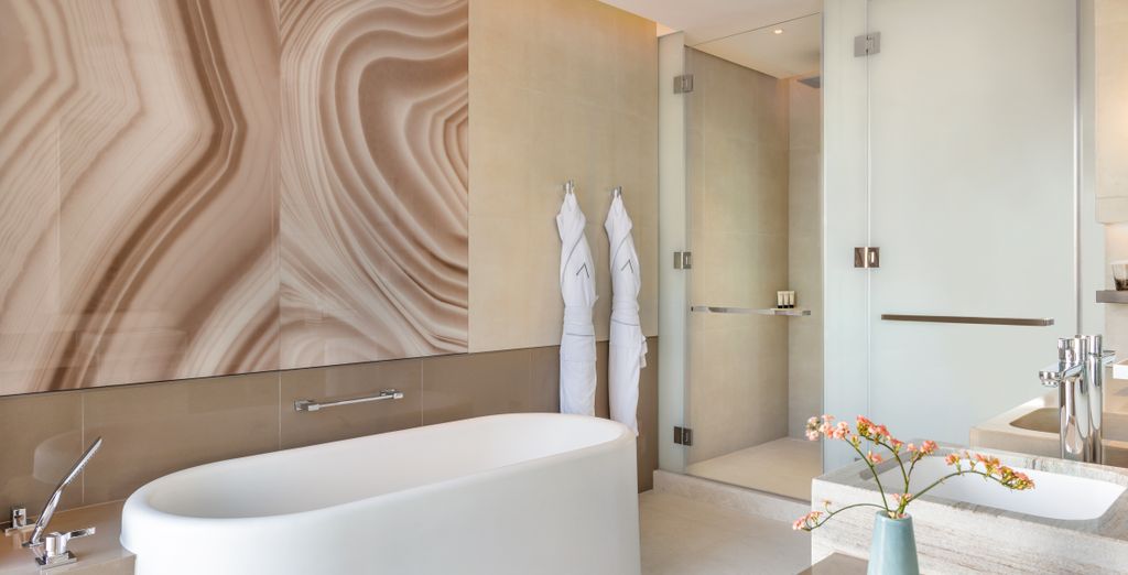 Address Beach Resort 5*