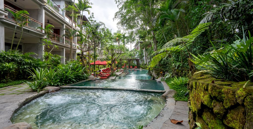 AnandaDara Resort & Spa 4*, Sudamala Resort Senggigi 5* e Sini Vie Resort 5*