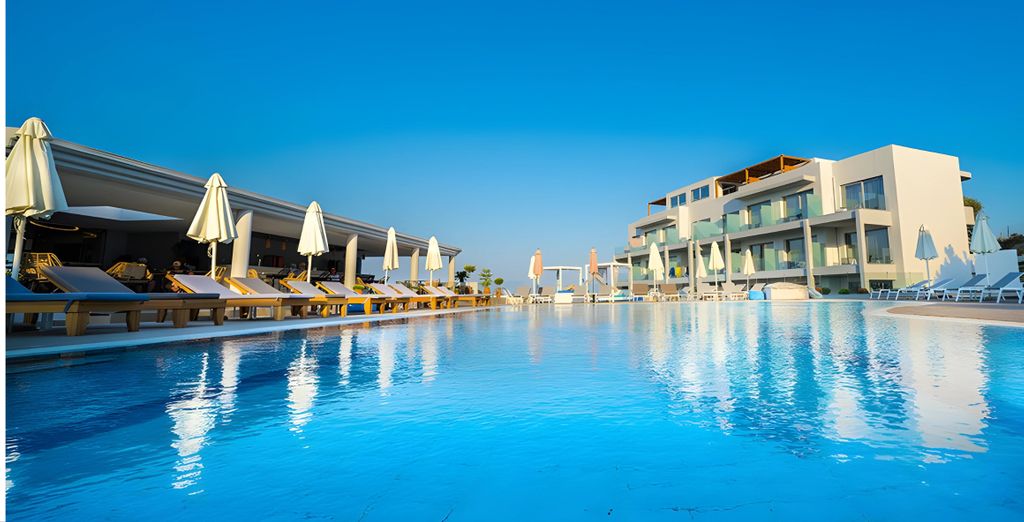 Harmony Crest Resort & Spa 4*