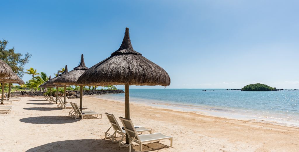 Radisson Blu Azuri Resort & Spa 4*