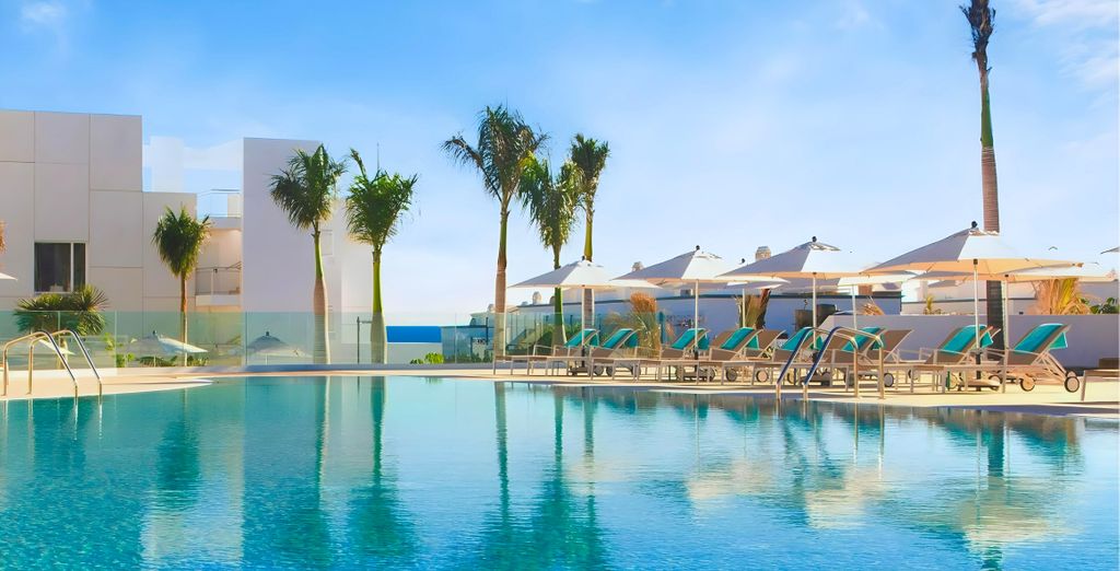 Hotel Lava Beach 5*