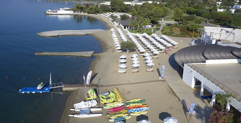 Hydra Beach Resort 5*