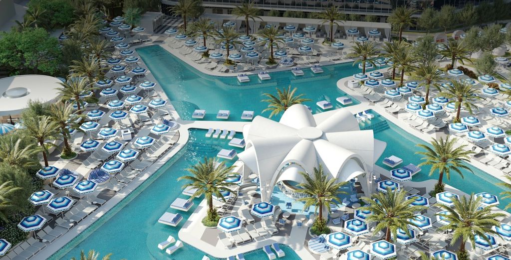 Combinato: Short Stories Hotel e Fontainebleau Las Vegas 4*