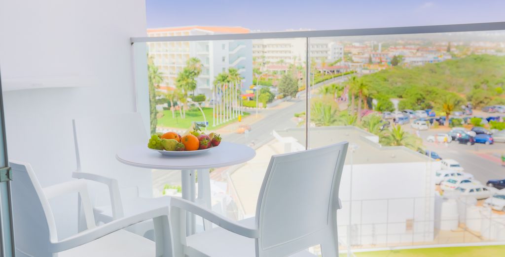 Vassos Nissi Plage Hotel 4*