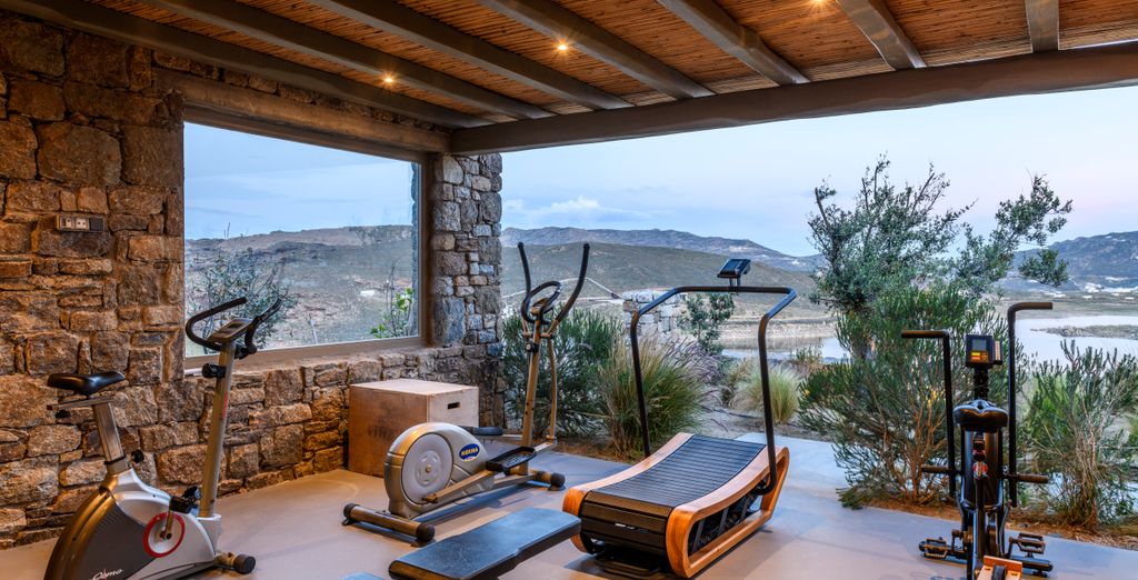 Panormos Bay Suites 