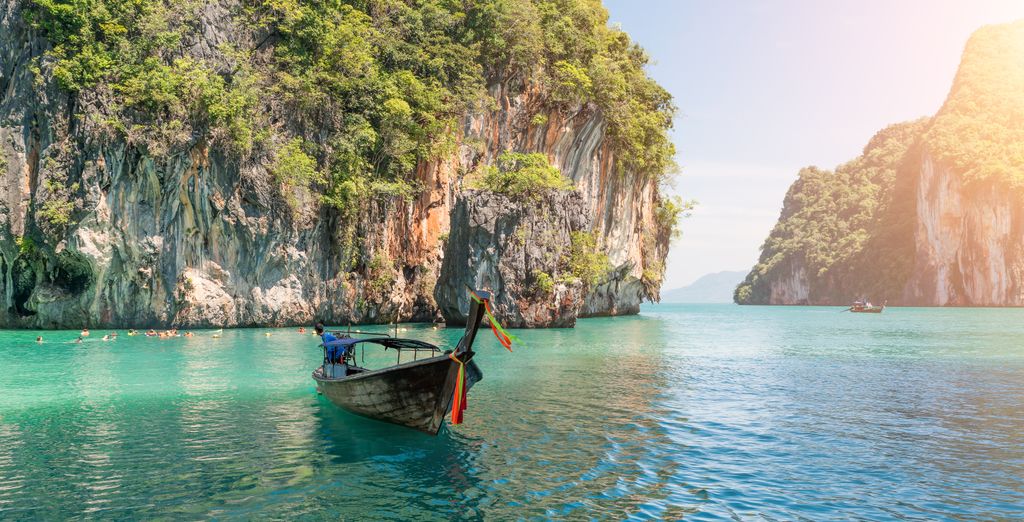 Namaka Resort Kamala 5*, Phi Phi CoCo Beach Resort 4*, Khao Lak Laguna Resort 4* con pre-estensione opzionale a Bangkok 