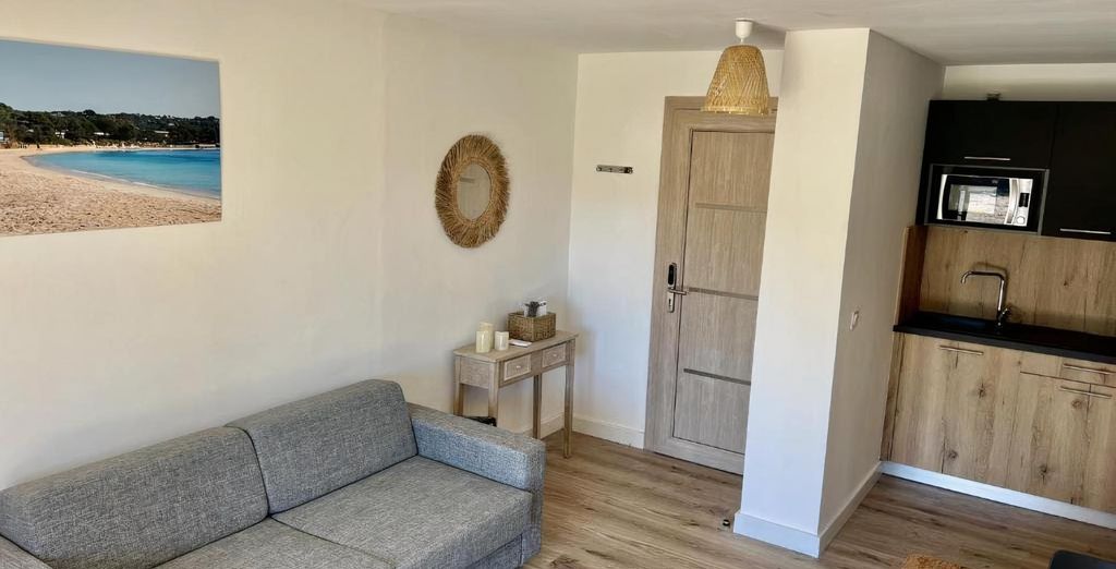 Residence Fiori di Cala Rossa con volo o Sardinia Ferries