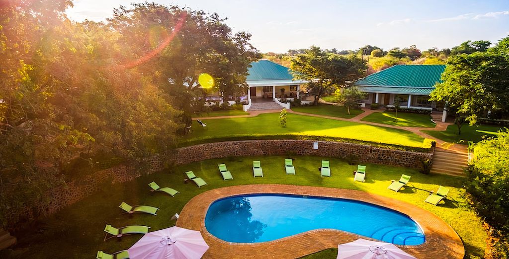 Bakubung Bush Lodge 4* con extensión opcional al Batonka Guest Lodge 4*