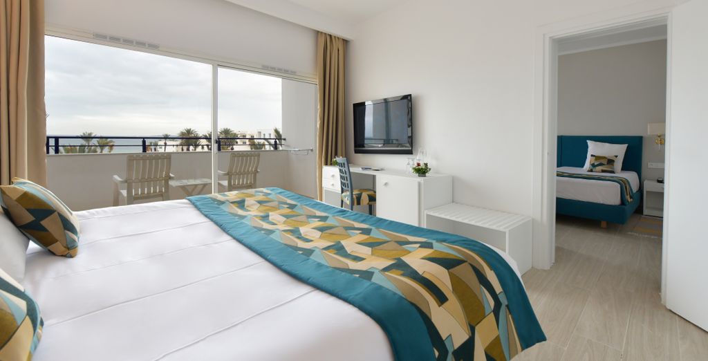 Blue Beach Club & Spa 4*