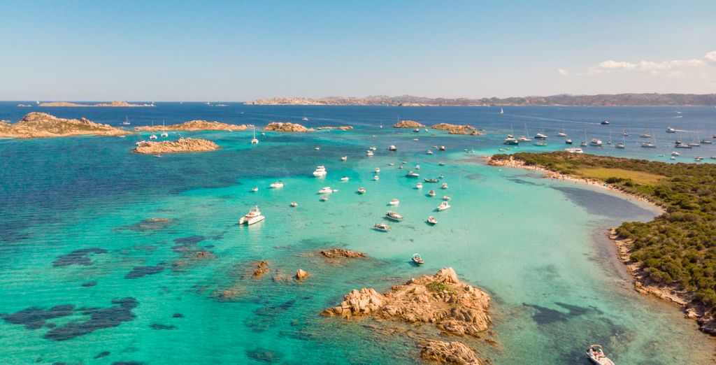 Crociera a bordo del Catlante 600 tra gli splendori marini 