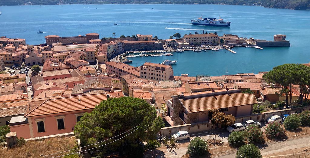 Crociera tra le isole dell'Arcipelago Toscano