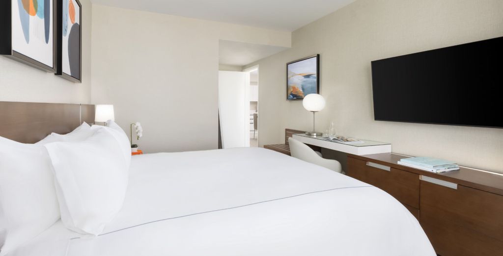 The Altair Bay Harbor Hotel 4*