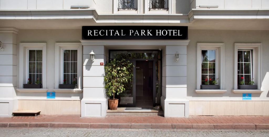 Recital Park Hotel 4*