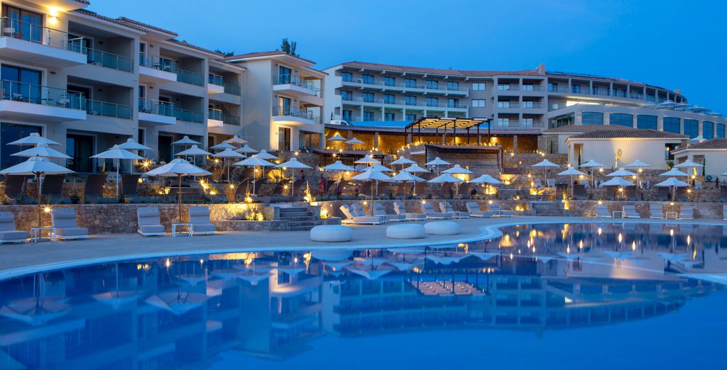 Ajul Luxury Hotel & Spa Resort 5*