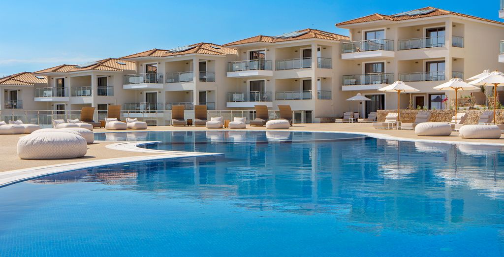 Ajul Luxury Hotel & Spa Resort 5*