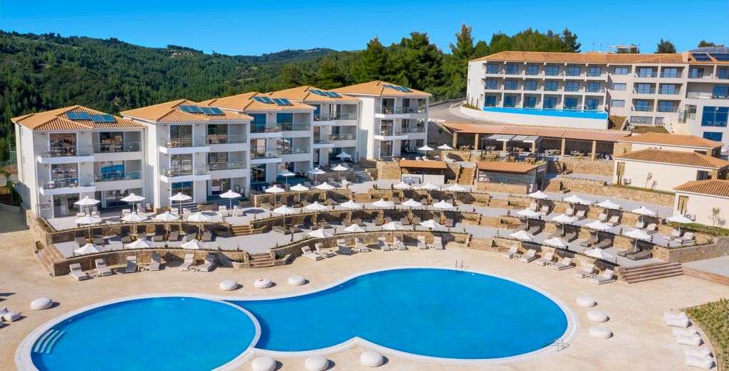 Ajul Luxury Hotel & Spa Resort 5*