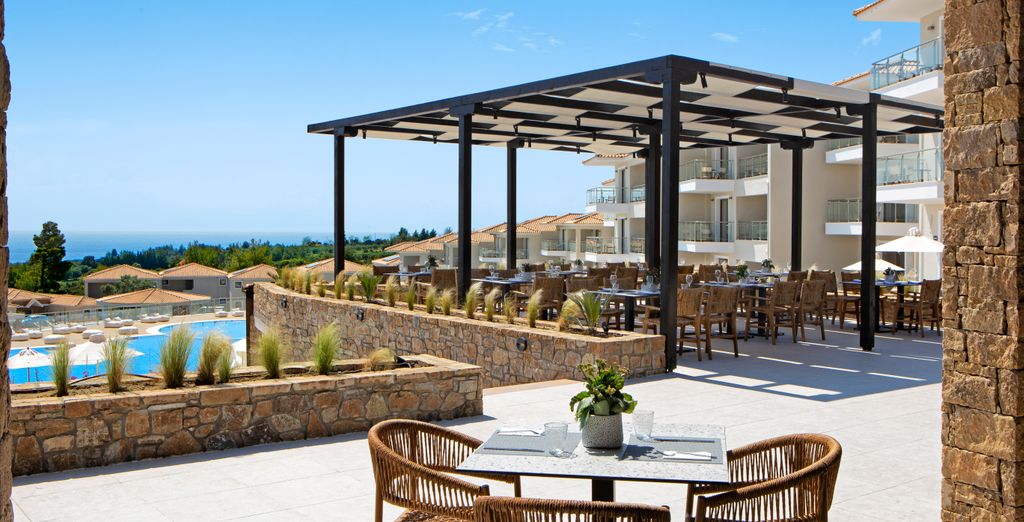 Ajul Luxury Hotel & Spa Resort 5*
