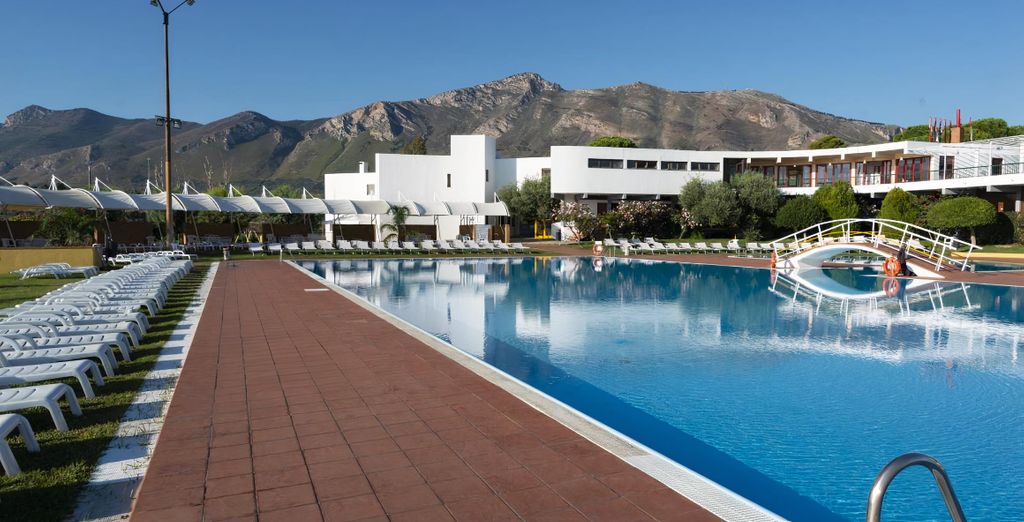 Hotel Club Torre Normanna 4*