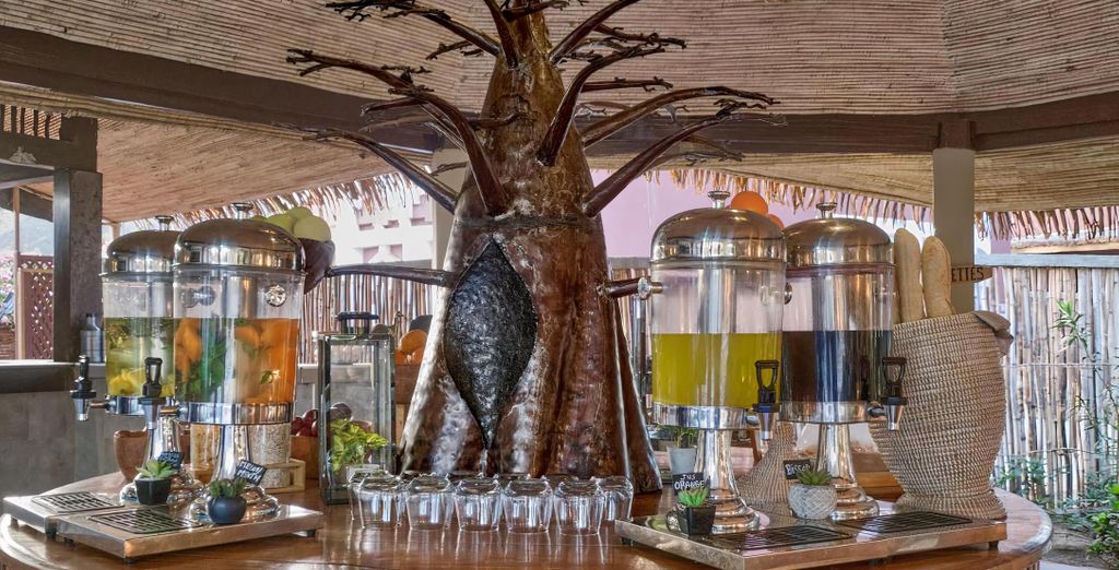 Tour di gruppo o privato: Colori e cultura del Paese e Royam Hotel 4*