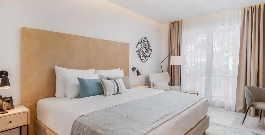 Lazure Hotel & Marina 5*