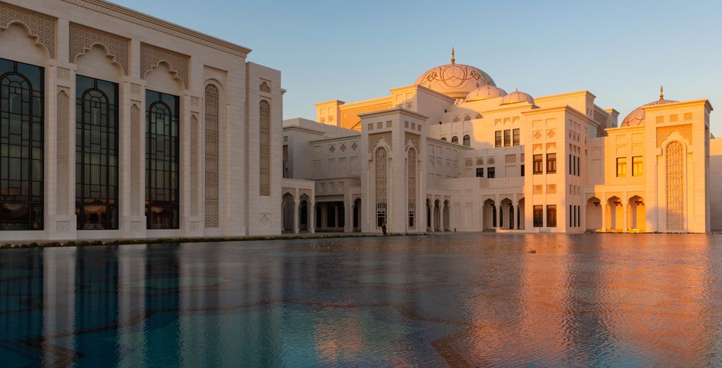 Yas Plaza Hotels 4*