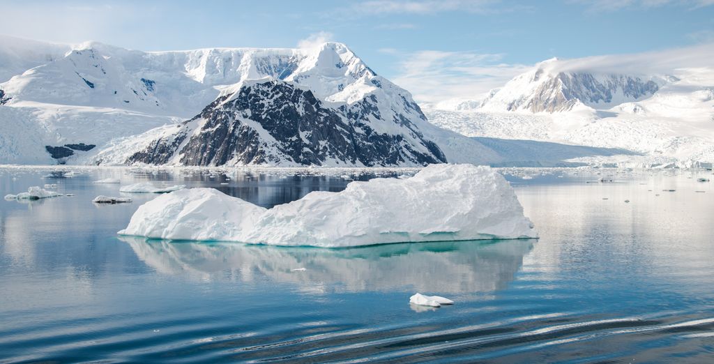 Crociera Ponant: Dalle Isole Falkland all'Antartide