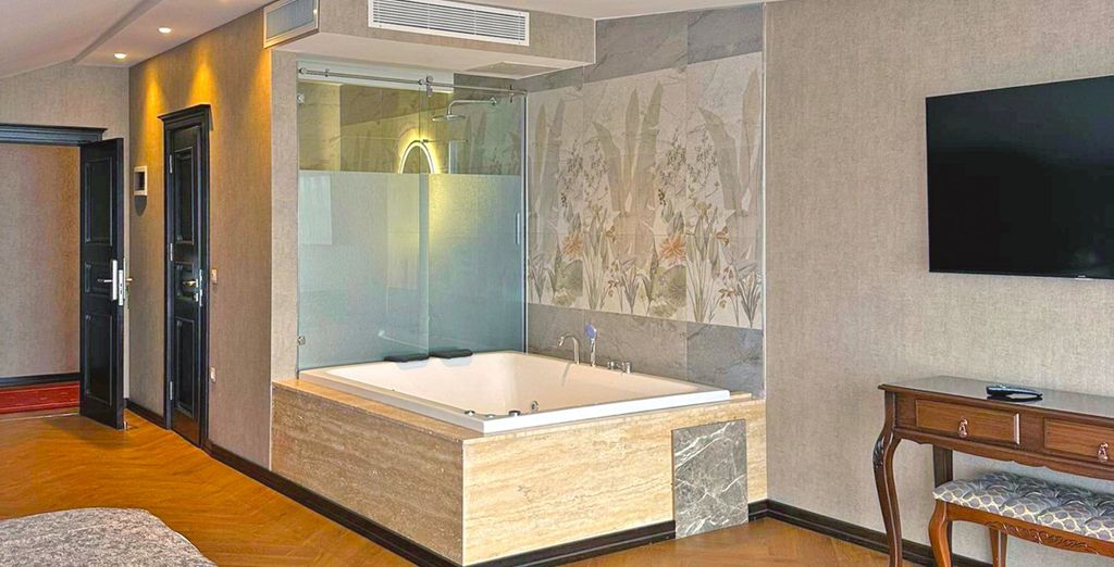 Ring Stone Hotel Old City 4*