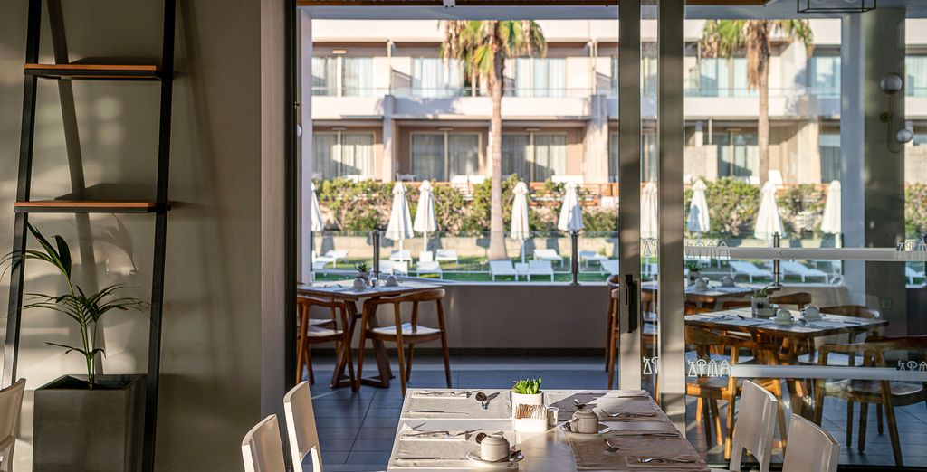 Avra Imperial Hotel Residence Collection 5*