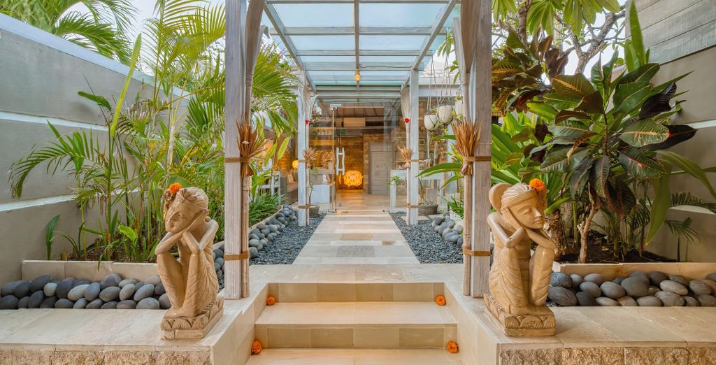 Seres Springs Resort 5*, GiliZen Resort 4* e Bali Cozy Villas 4*