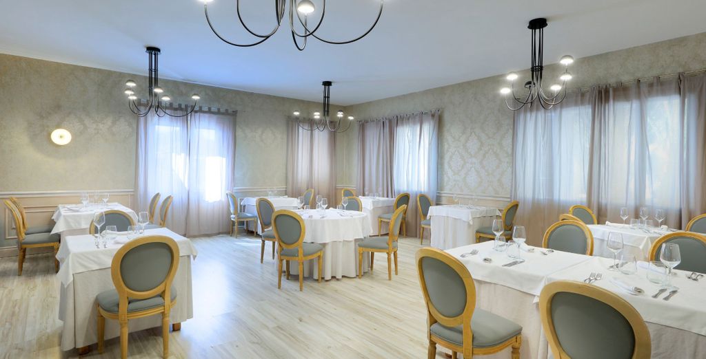Grand Palladium Palace Ibiza Resort & Spa 5*