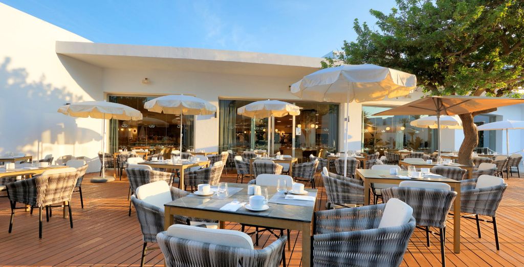 Grand Palladium Palace Ibiza Resort & Spa 5*