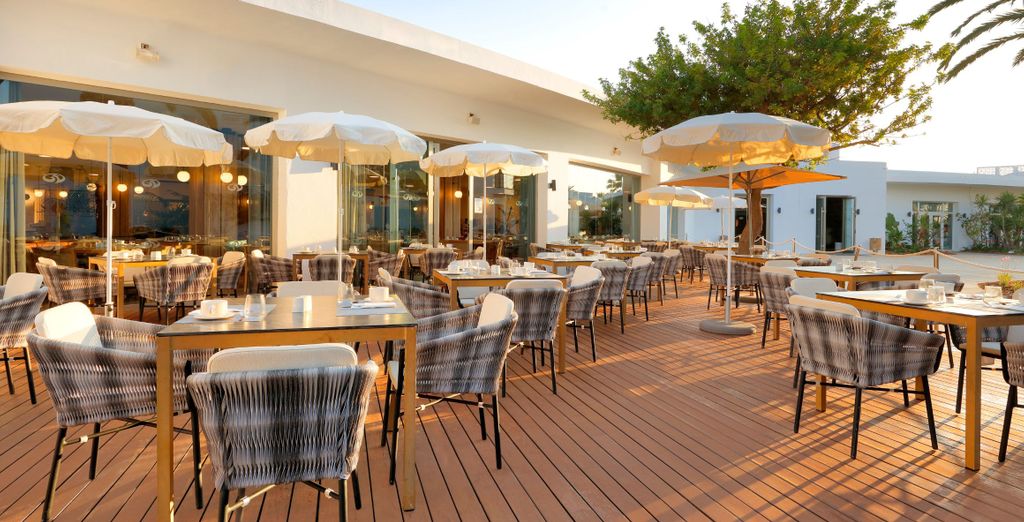 Grand Palladium Palace Ibiza Resort & Spa 5*